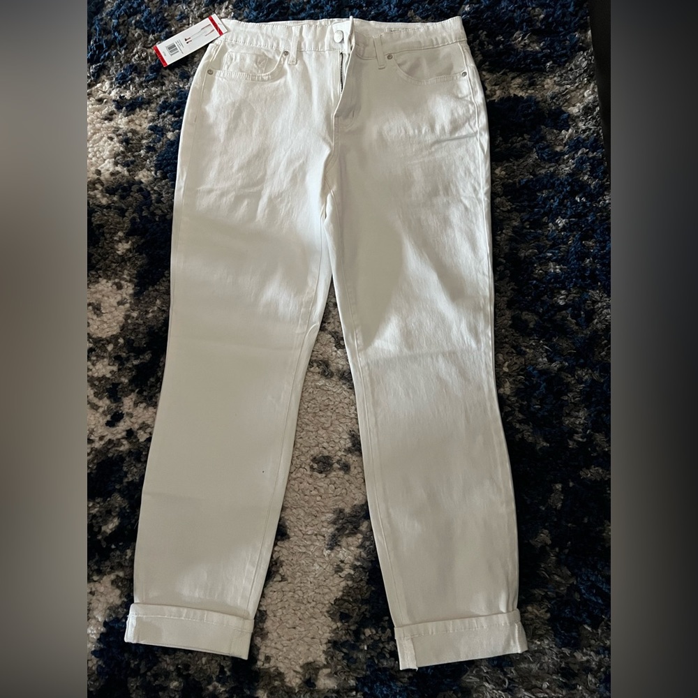 Jessica Simpson cropped Jean